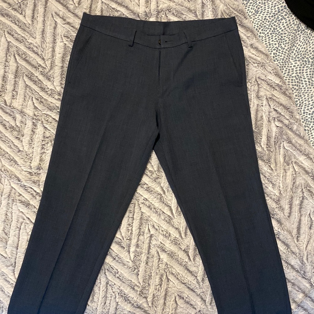 Men’s Haggar H26 Dress pants Size: 36x30